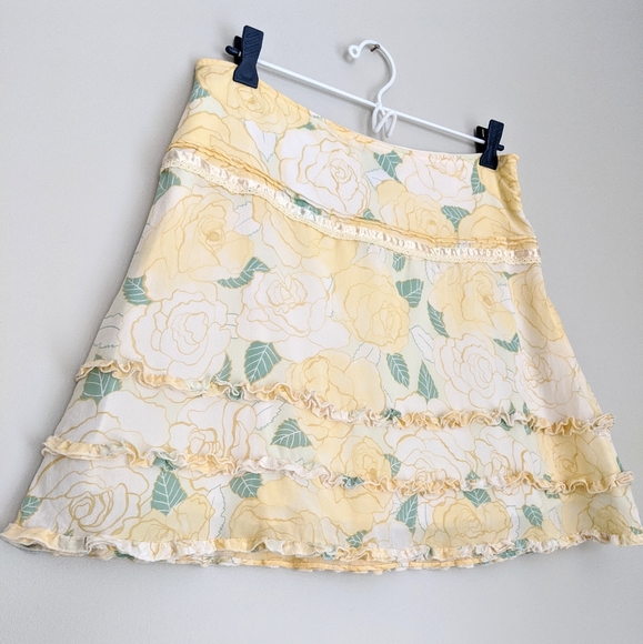 Kenzie Silk Skirt With Yellow Roses - Picture 2 of 6